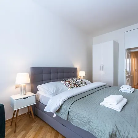 Family 2 Bedroom In The Centre - By Wishlist Apartment Prag