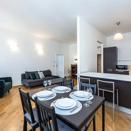 Family 2 Bedroom In The Centre - By Wishlist * Prague